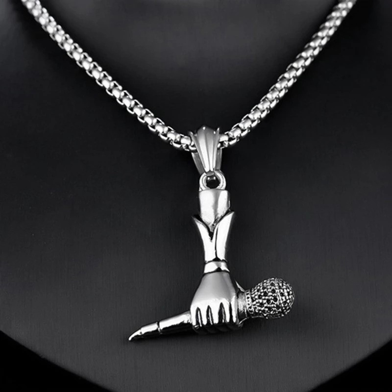 Колие,ланче микрофон с метална верижка.
